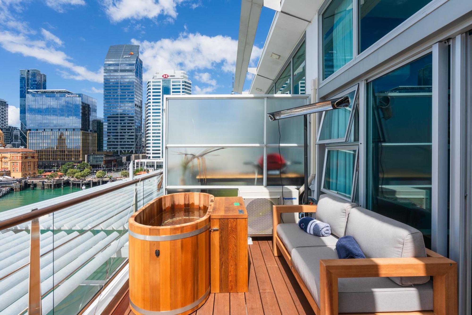 Penthouse Apartment With Stunning Harbour Views Auckland Esterno foto
