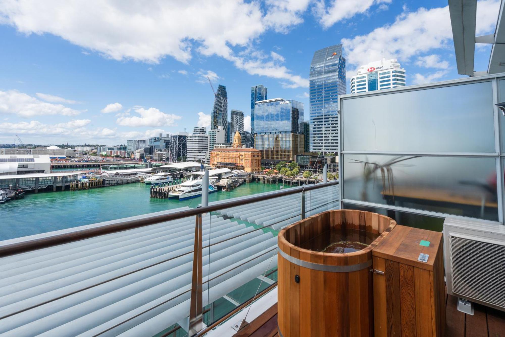 Penthouse Apartment With Stunning Harbour Views Auckland Esterno foto
